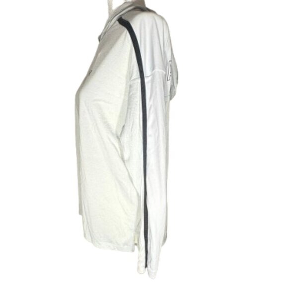 NWT Under Armour UA Tech Twist Lightweight Light Gray Graphic Hoodie Size Small - Picture 4 of 7